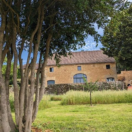 La Grange Symphorine, Chambre D'Hotes De Charme Situee Entre La Vallee De La Dordogne Et La Vallee De La Vezere Meyrals Dış mekan fotoğraf