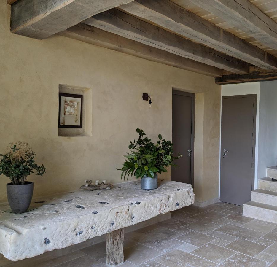 La Grange Symphorine, Chambre D'Hotes De Charme Situee Entre La Vallee De La Dordogne Et La Vallee De La Vezere Meyrals Dış mekan fotoğraf